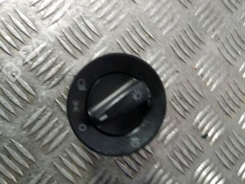 Used Headlight switch VW GOLF IV (1J1) 1.9 SDI (68 hp) 13079926