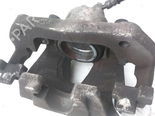 Used Right front brake caliper Right front brake caliper 37705934 37705934
