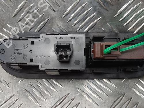 Used Left front window switch PEUGEOT 407 Coupe (6C_) 2.7 HDi (204 hp) 11519744