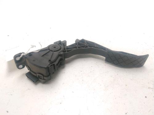 Used Pedal Pedal 23086536 23086536