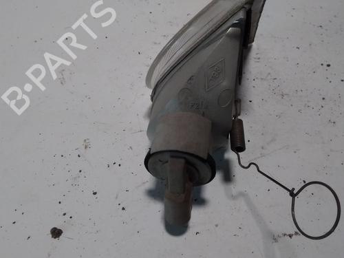 Used Left front indicator RENAULT LAGUNA I (B56_, 556_) [1993-2002]  26463391