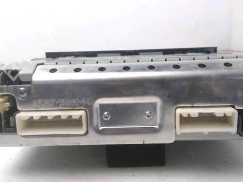 Used Radio Radio RENAULT TRAFIC III Van (FG_) 1.6 dCi 120 (FGMB, FGMC) (120 hp) 33031941 33031941