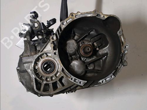 Used Gearbox HYUNDAI TUCSON (JM) 2.0 CRDi (136 hp) 27268264