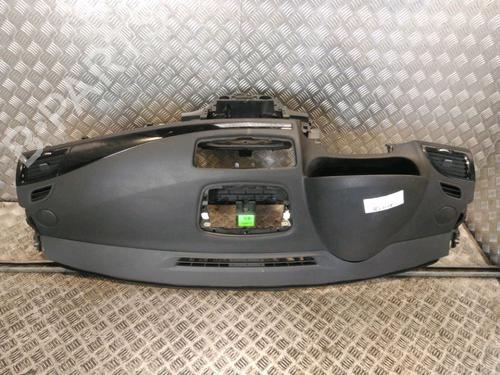 Instrumentbræt RENAULT MEGANE III Hatchback (BZ0/1_, B3_) 1.6 dCi (BZ00, BZ12, BZ13) (130 hp) 18478004