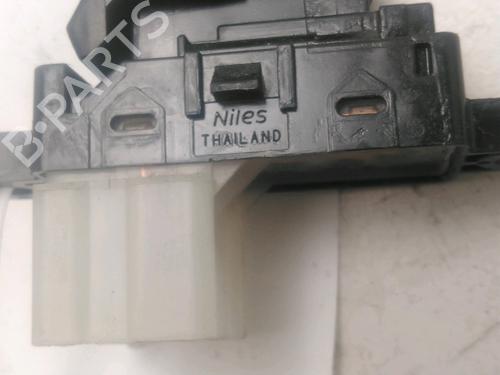 Used Right rear window switch Right rear window switch RENAULT KADJAR (HA_, HL_) 1.2 TCe 130 (HLMR) (130 hp) 28178165 28178165