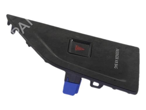 Used Warning switch Warning switch VW POLO VI (AW1, BZ1, AE1) 1.6 TDI (80 hp) 39698711 39698711