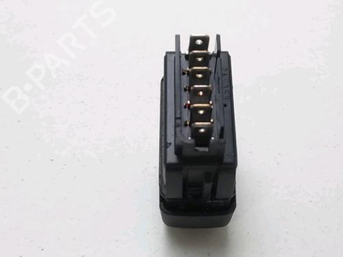 Used Left front window switch RENAULT CLIO II (BB_, CB_) 1.2 (BB0A, BB0F, BB10, BB1K, BB28, BB2D, BB2H, CB0A,... (58 hp) 17803357