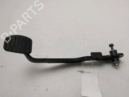 Used Break pedal Break pedal DACIA LOGAN MCV II TCe 90 (K8M1, K8MA, K8AC) (90 hp) 30768095 30768095