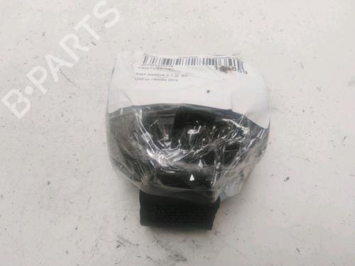 rear-center-seatbelt-fiat-panda-312_-319_-2012-26311234 main image