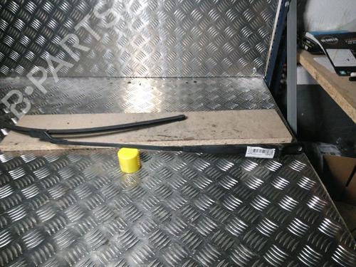 Used Front windshield wiper arm PEUGEOT 3008 I MPV (0U_) 1.6 HDi (112 hp) 14903144