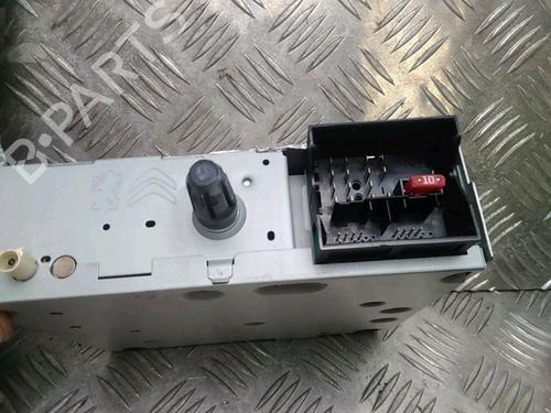 Used Radio Radio CITROËN C4 II (NC_) 1.6 HDi 90 (92 hp) 11171235 11171235