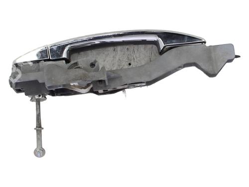 front-left-exterior-door-handle-ds-ds-3-sa_-2015-2016-2017-2018-2019-35887515 main image