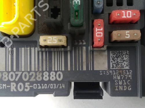 Used Fuse box Fuse box PEUGEOT PARTNER Box Body/MPV 1.6 HDi (90 hp) 35887413 35887413