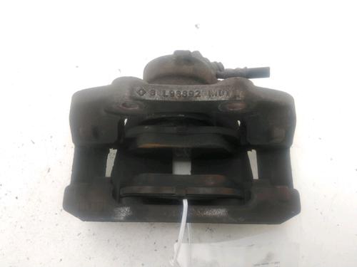 Used Right front brake caliper Right front brake caliper PEUGEOT 2008 II (UD_, US_, UY_, UJ_, UR_, UC_) 1.5 BlueHDI 110 (UDYHSK) (110 hp) 26304201 26304201