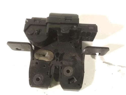 Serrure hayon RENAULT CLIO III (BR0/1, CR0/1) 1.5 dCi (75 hp) 19799119