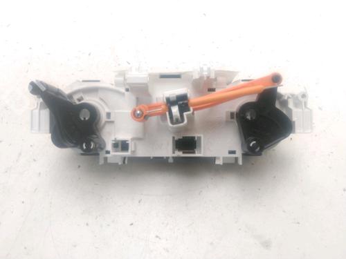 Used Climate control PEUGEOT 208 I (CA_, CC_) 1.2 VTI 82 (82 hp) 26280948