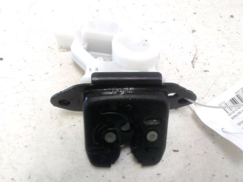 tailgate-lock-renault-kadjar-ha_-hl_-2015-28121311 main image