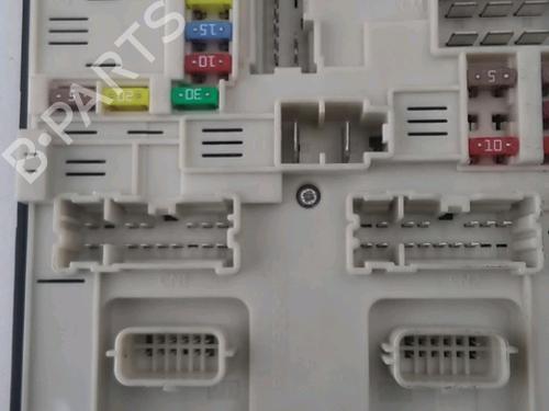 Fuse box RENAULT MASTER III Van (FV) 2.3 dCi 130 FWD (FV0M, FV0Y, FV0J, FV02, FV03) | BP37083876E1 - Image 3