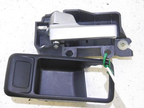 Used Front left interior door handle Front left interior door handle 15754559 15754559