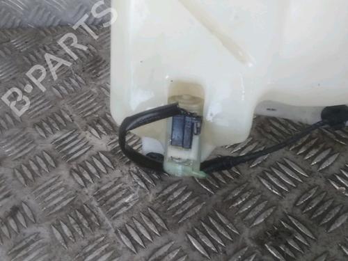Windscreen washer tank MITSUBISHI PAJERO IV (V8_W, V9_W) 3.2 DI-D (V88W, V98W) | BP27395000C113