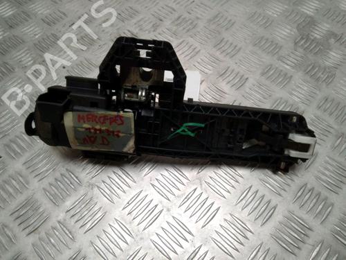 front-right-exterior-door-handle-mercedes-benz-a-class-w176-a-45-amg-4-matic-176052-7701474437-2012-2013-2014-2015-2016-2017-2018-14964210 main image