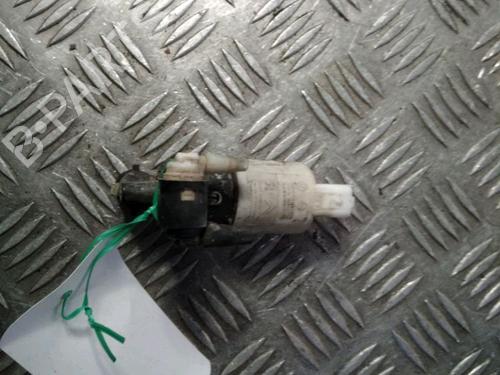 Used Washer pump Washer pump RENAULT MEGANE II (BM0/1_, CM0/1_) 1.5 dCi (BM1E, CM1E) (106 hp) 17869682 17869682