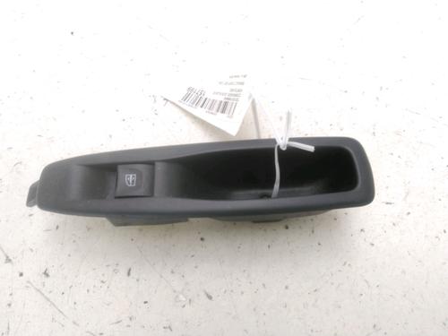 Raamschakelaar rechts achter RENAULT CAPTUR I (J5_, H5_) 0.9 TCe 90 (90 hp) 29551602