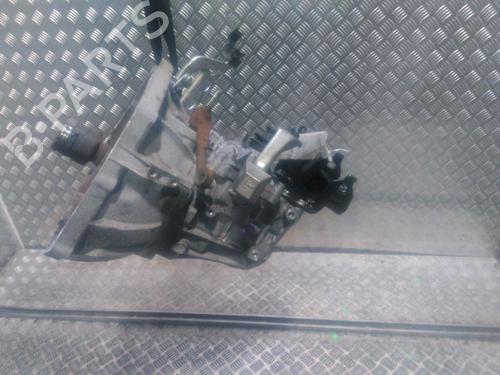 Used Gearbox TOYOTA YARIS (_P13_) 1.0 (KSP130_, KSP130) (69 hp) 30117830