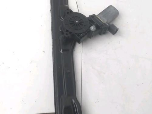 Used Front left window mechanism Front left window mechanism IVECO DAILY VI Platform/Chassis 35S17, 35C17, 40C17, 45S17,45C17, 50C17, 60C17, 65C17,... (170 hp) 33416501 33416501