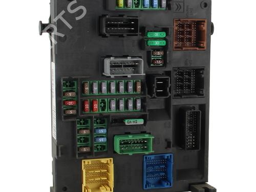 Used Fuse box Fuse box PEUGEOT 508 I (8D_) 2.0 HDi (140 hp) 33632690 33632690
