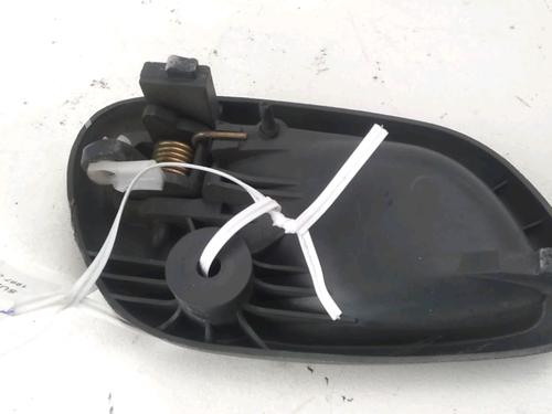 Maniglia interna anteriore sinistra Maniglia interna anteriore sinistra SUZUKI GRAND VITARA I (FT, HT) 2.0 HDI 110 16V 4x4 (SQ420D, TD83V, JA420WD) (109 hp) 37226774 37226774