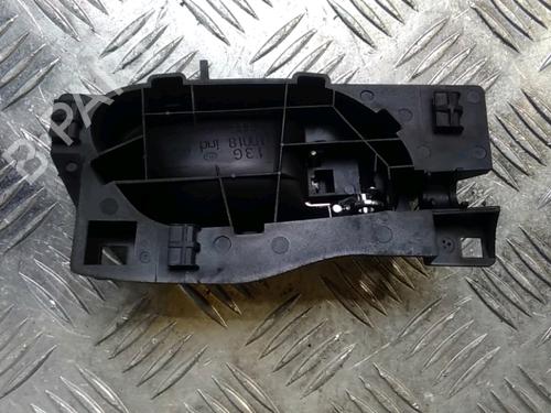 Front left interior door handle PEUGEOT 407 (6D_) 2.0 HDi 135 (6DRHRH, 6DRHRE, 6DRHRG, 6DRHRJ) | BP17339156I13 