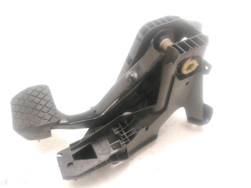 Used Break pedal Break pedal VW GOLF VII (5G1, BQ1, BE1, BE2) 1.6 TDI (110 hp) 24919568 24919568