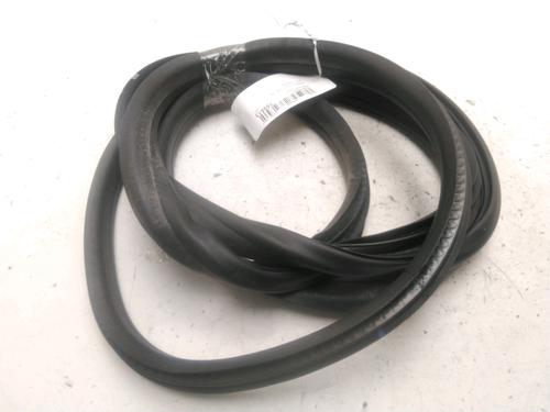 Used Rubber door seal RENAULT CLIO IV (BH_) 1.5 dCi 90 (90 hp) 29442602