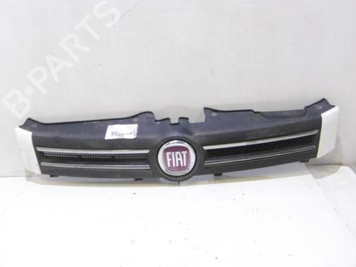 Rejilla delantera FIAT PANDA (169_) 1.3 D Multijet (169.AXC1A) (70 hp) 15753696