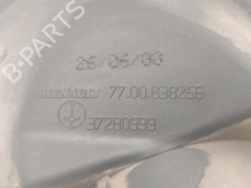 Used Right front fog light RENAULT CLIO II (BB_, CB_) 1.9 D (B/CB0E, BB0J) (64 hp) 26121242