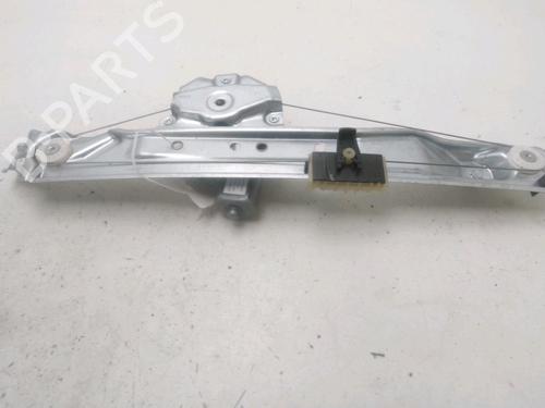 Rudehejsemekanisme venstre bagtil DACIA DUSTER (HM_) 1.5 dCi 115 (HMAD) (116 hp) 29389339