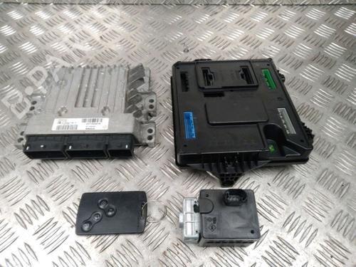 Used Engine control unit (ECU) RENAULT MEGANE III Hatchback (BZ0/1_, B3_) 1.5 dCi (106 hp) 13404115