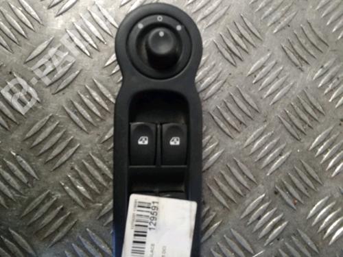 Used Left front window switch RENAULT MODUS / GRAND MODUS (F/JP0_) 1.5 dCi (FP0D, JP0D) (82 hp) 11714398