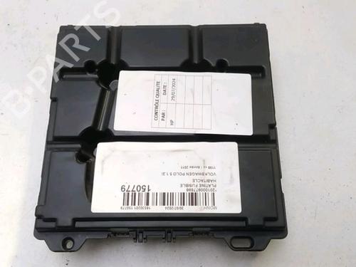 Used Fuse box Fuse box VW POLO V (6R1, 6C1) 1.2 (70 hp) 19123926 19123926