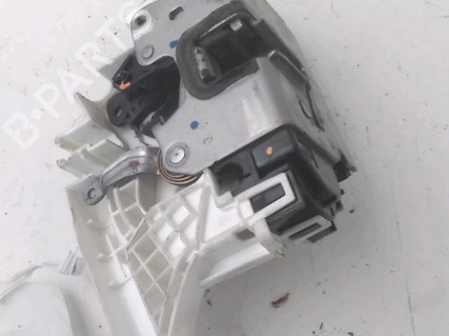 Used Front right lock Front right lock MERCEDES-BENZ SPRINTER 5-t Platform/Chassis (B906) 513 CDI (906.155, 906.253, 906.255, 906.153) (129 hp) 33562502 33562502