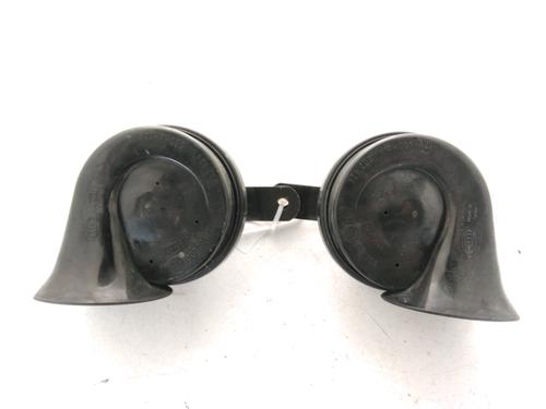 Used Horn MERCEDES-BENZ SLK (R170) 200 (170.435) (136 hp) 30482932