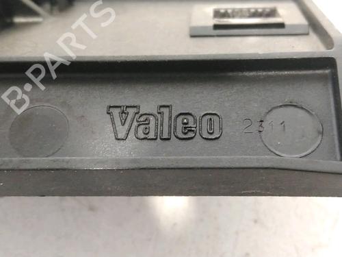 Used Tailgate handle PEUGEOT 206+ (2L_, 2M_) 1.1 (60 hp) 30311065