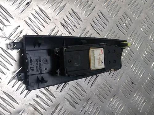 Used Left front window switch Left front window switch TOYOTA COROLLA (_E12_) 2.0 D-4D (CDE120R, CDE120L_) (116 hp) 13094341 13094341