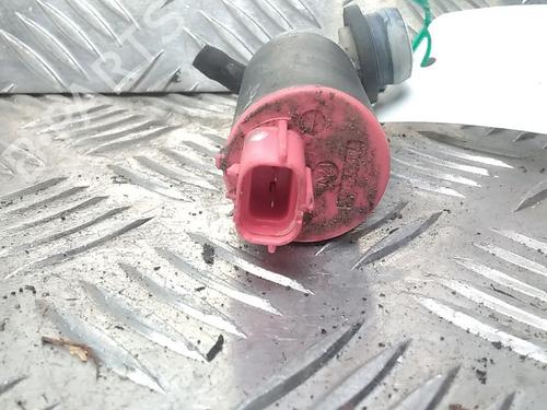 Used Washer pump TOYOTA COROLLA (_E12_) 2.0 D-4D (CDE120_, CDE120R) (90 hp) 23181959