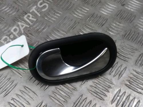 Used Front left interior door handle RENAULT TWINGO III (BCM_, BCA_) 0.9 TCe 90 (BCM9, BCM2) (90 hp) 13081127