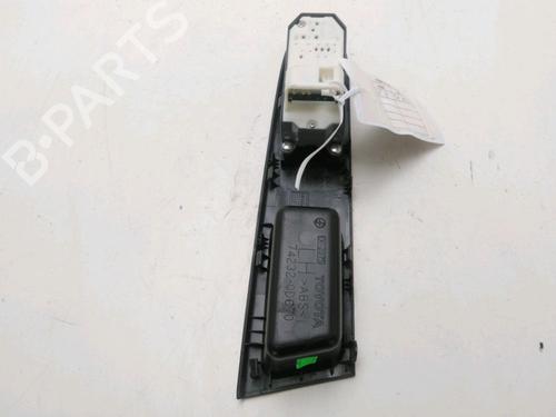 Used Left front window switch Left front window switch TOYOTA YARIS (_P13_) 1.3 (NSP130_, NSP130) (99 hp) 19791733 19791733