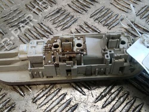 Used Interior roof light RENAULT CLIO III (BR0/1, CR0/1) 1.5 dCi (C/BR0G, C/BR1G) (68 hp) 15201811