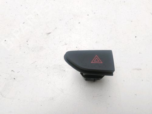Used Warning switch Warning switch RENAULT CLIO IV Grandtour (KH_) 1.5 dCi 90 (KHN3, KHN4) (90 hp) 21947268 21947268