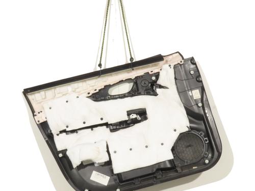 Forreste højre beklædning Forreste højre beklædning NISSAN X-TRAIL III (T32_, T32R, T32RR) 1.6 dCi (T32) (130 hp) 36790256 36790256